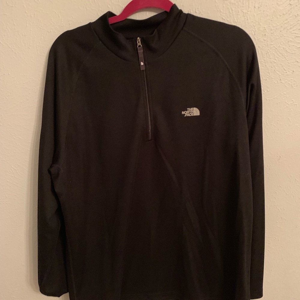 Men’s north face pull over